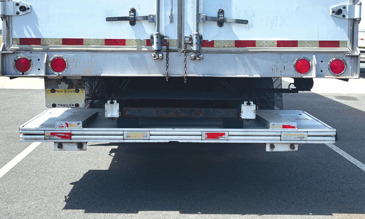 MX Logistics Blog Liftgate Service 11-2