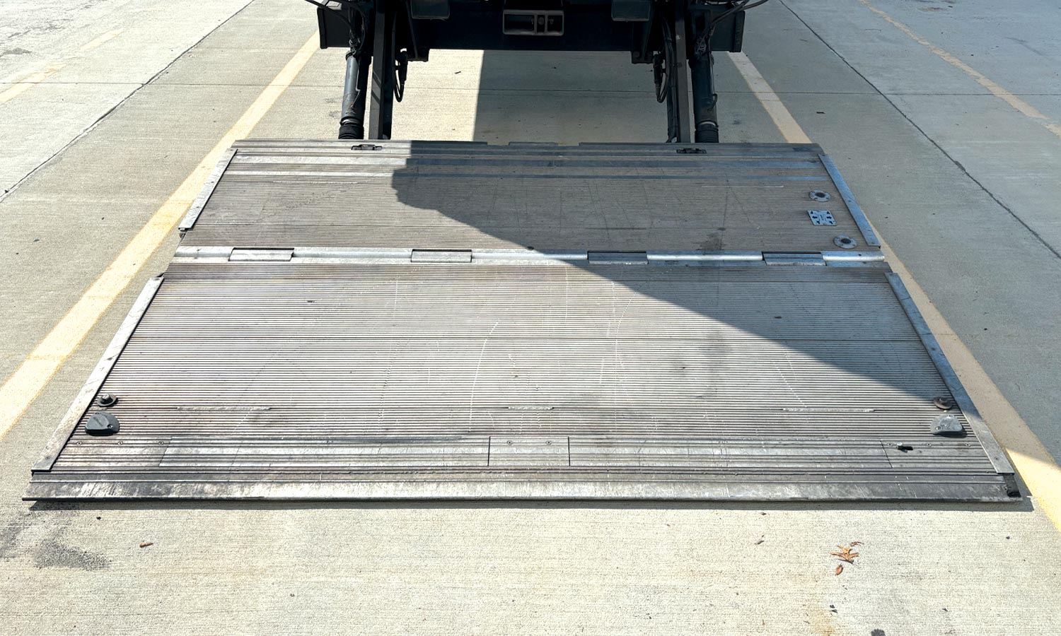 MX Logistics Blog Liftgate Service 4