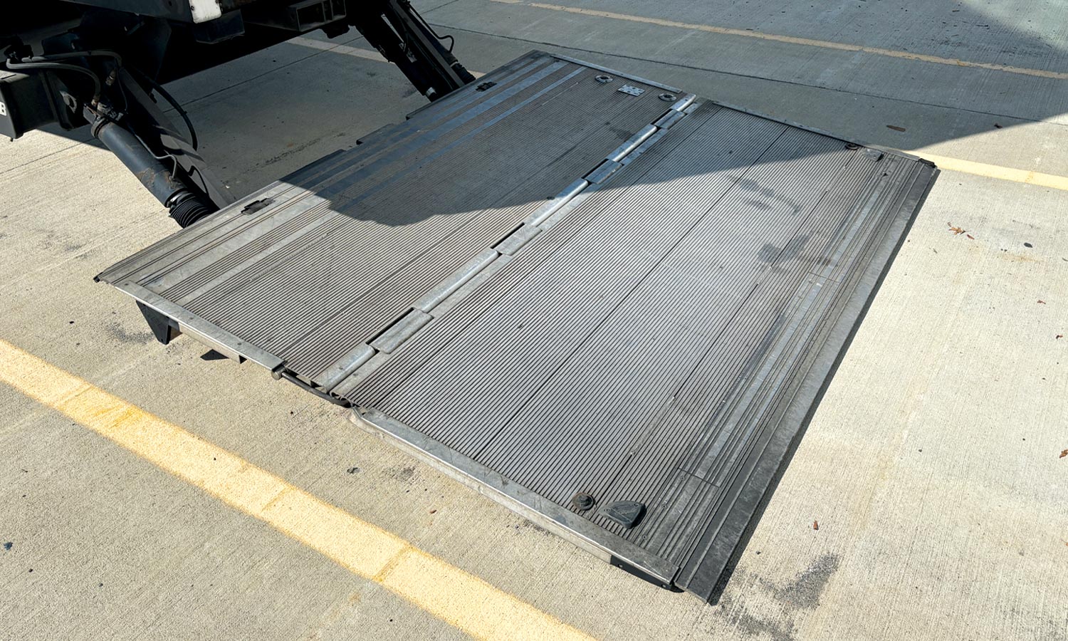 MX Logistics Blog Liftgate Service 5
