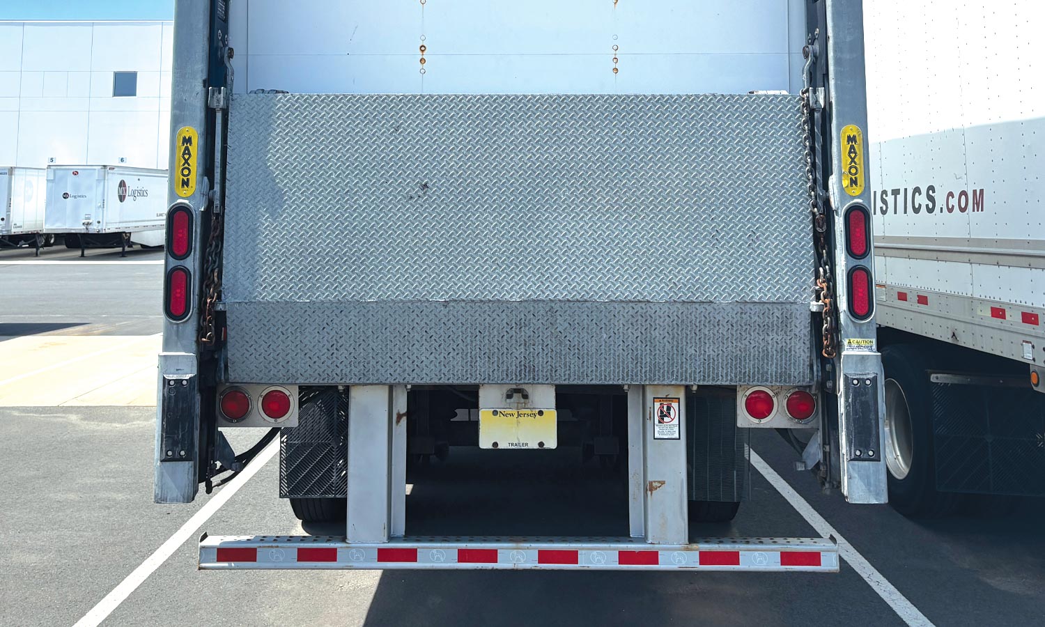 MX Logistics Blog Liftgate Service 9-2